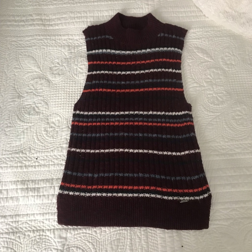 Abercrombie & Fitch mock neck tank